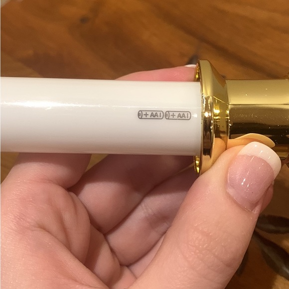 Battery Operated Candle Stick - Picture 3 of 4